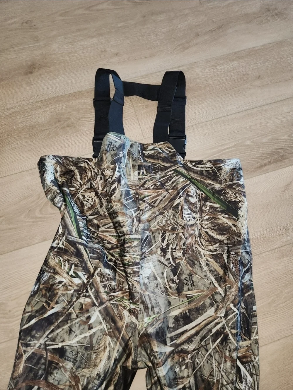 Oxyvan Hunting Chest Waders 600G Rubber Boots Realtree MAX-5 Camo Size 10 and 43